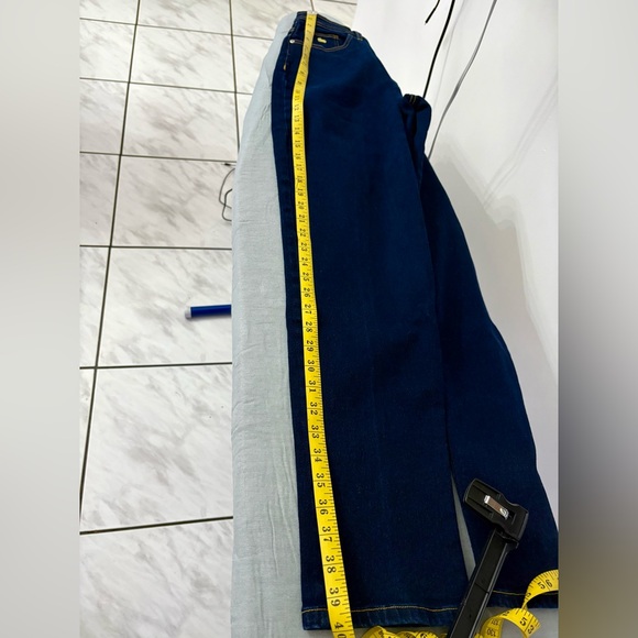 Gloria Vanderbilt Women’s Size 6 Dark Blue Cotton Stretch Straight Leg Jeans - Picture 5 of 11